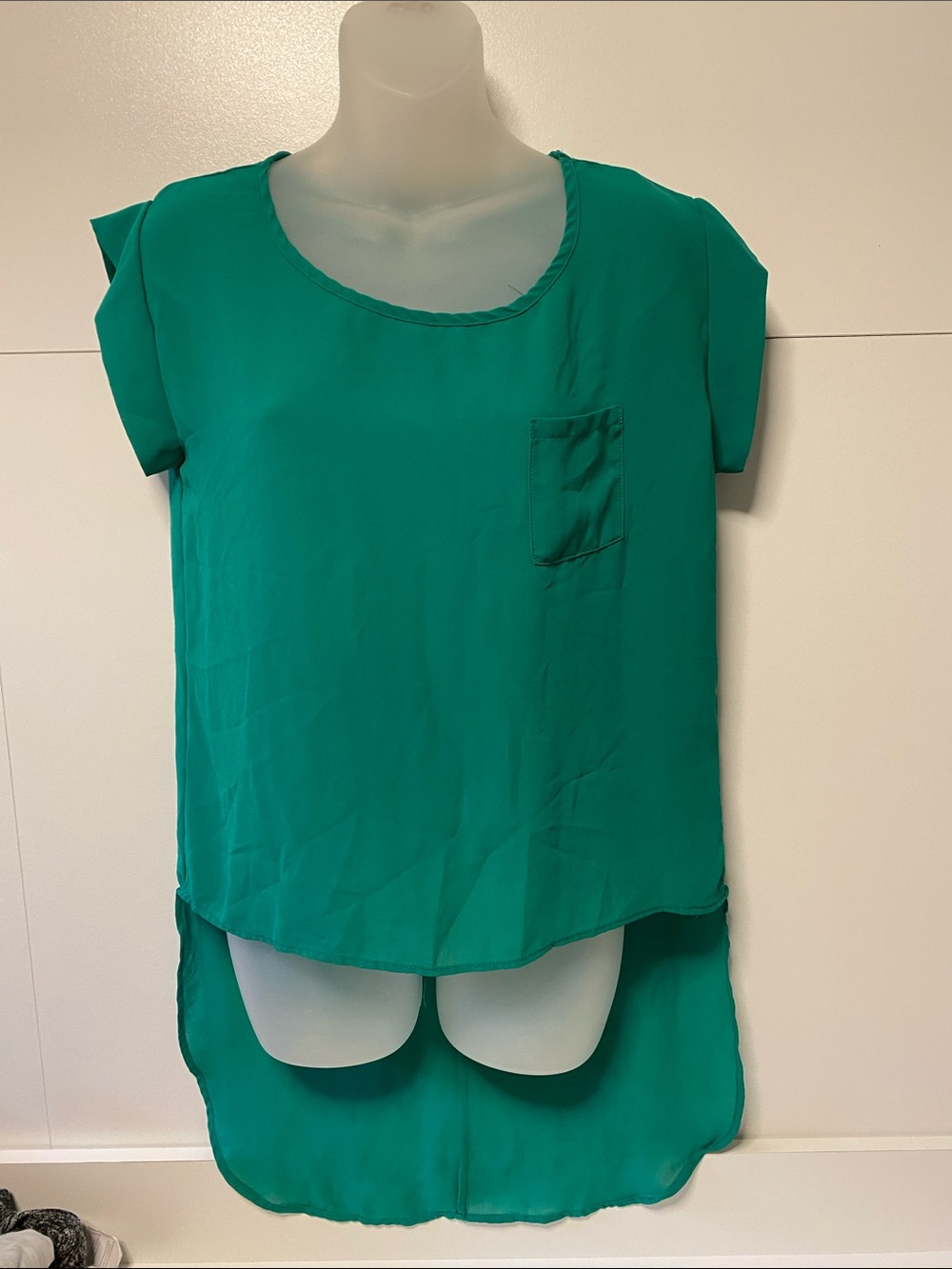 Ladies sleeveless top
